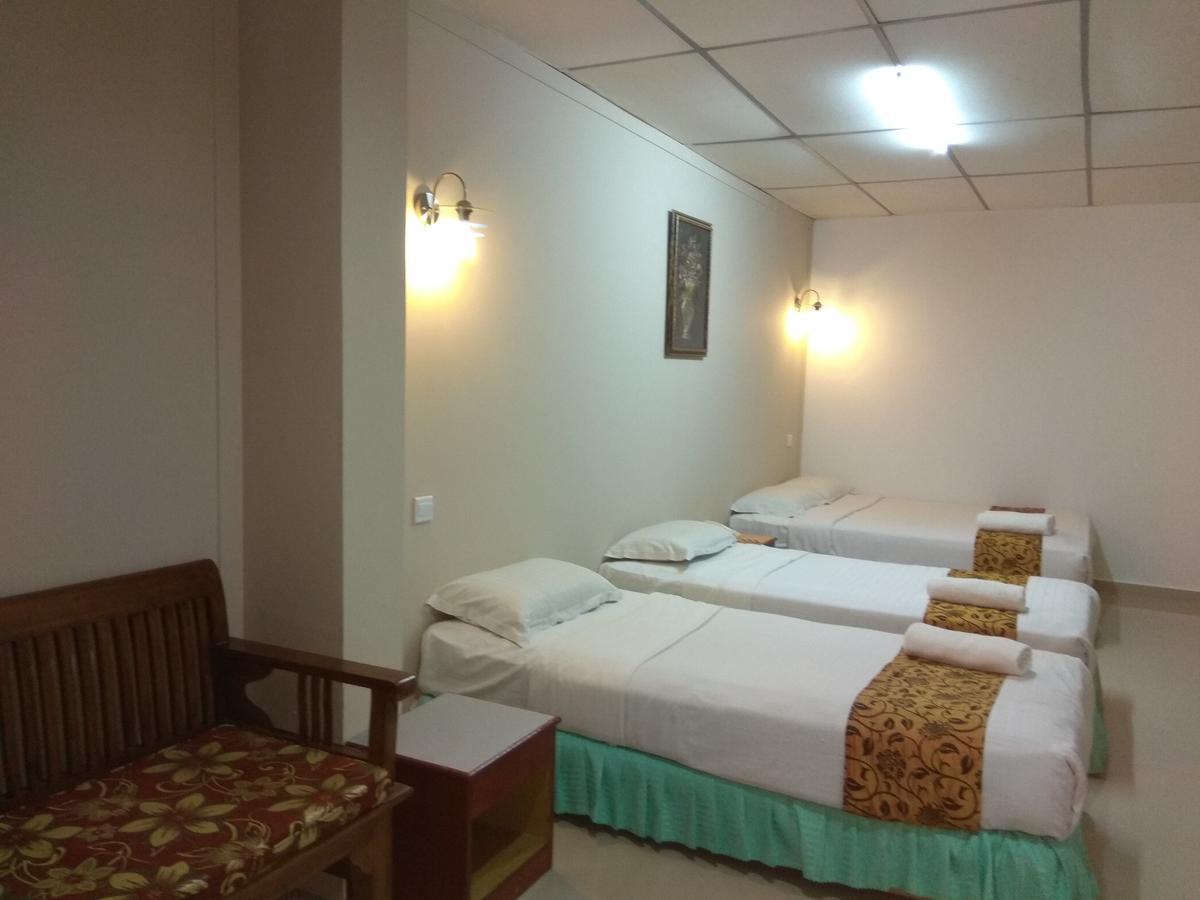Hotel K T Mutiara Куала Теренгану Екстериор снимка
