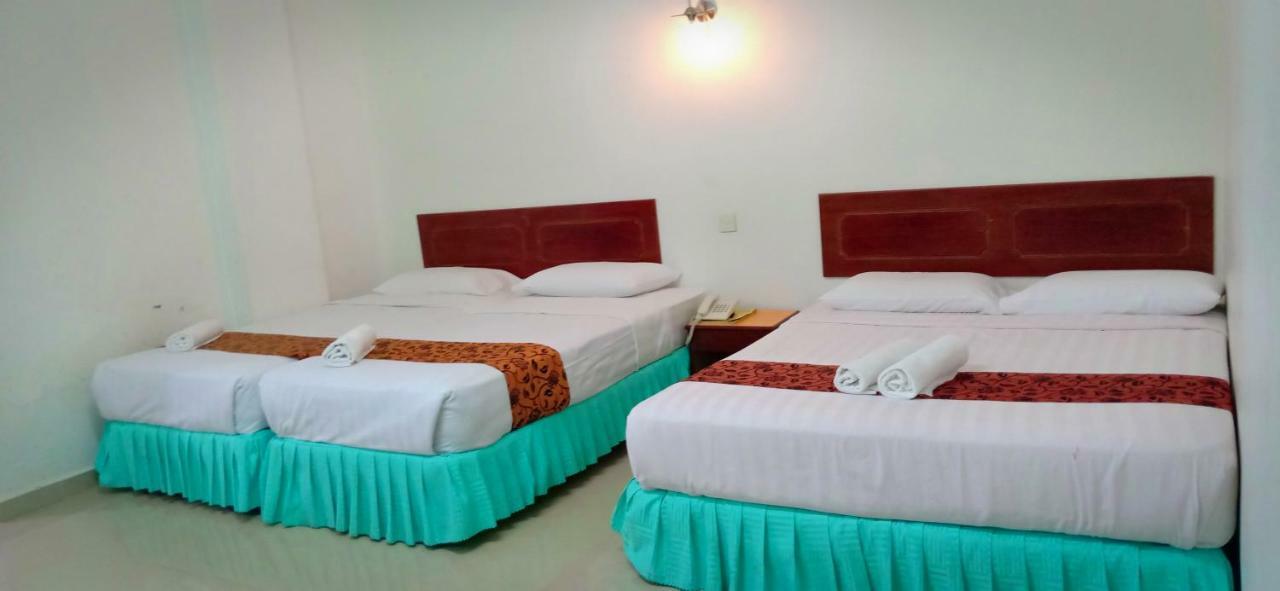 Hotel K T Mutiara Куала Теренгану Екстериор снимка