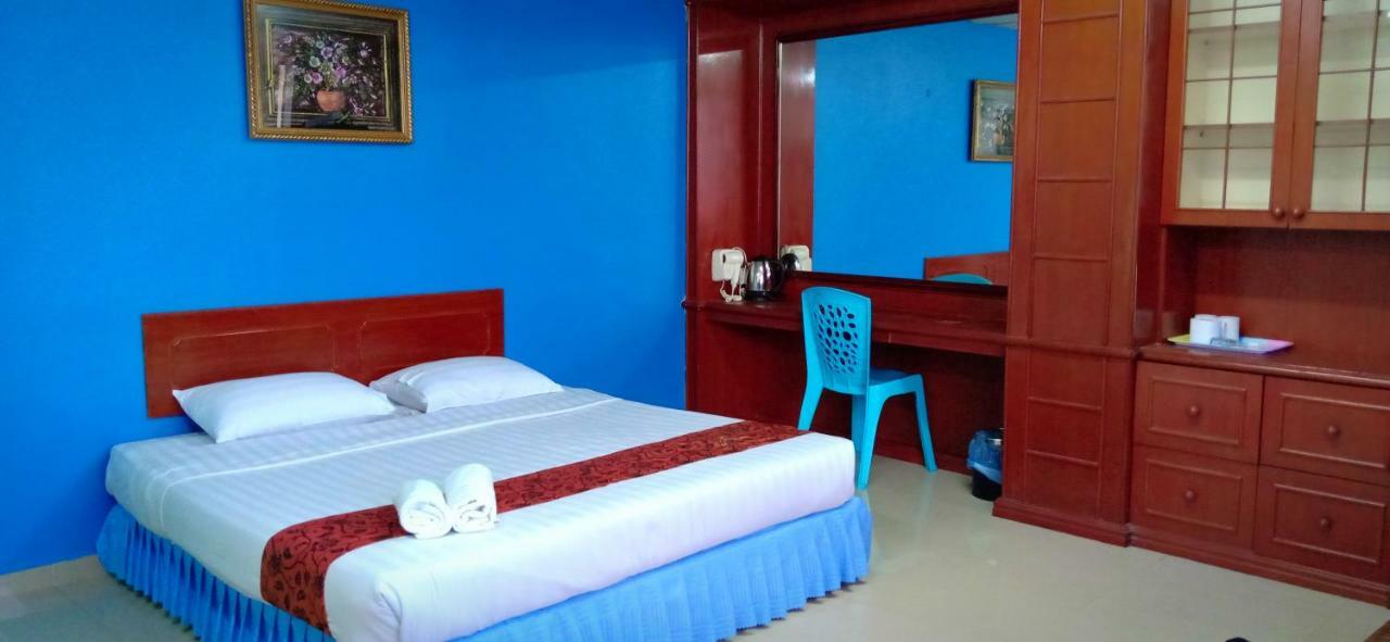Hotel K T Mutiara Куала Теренгану Екстериор снимка